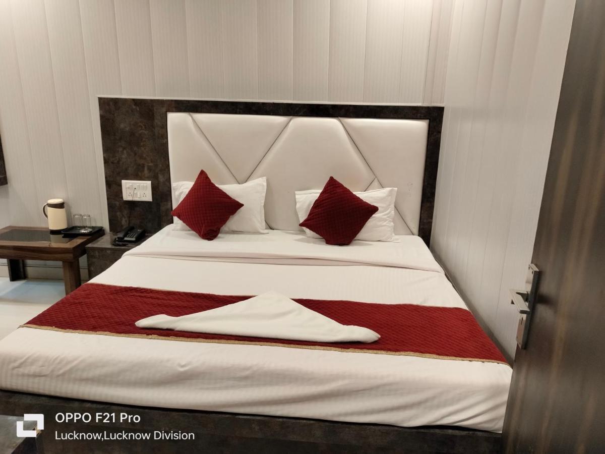 Hotel Kbs لاكناو المظهر الخارجي الصورة